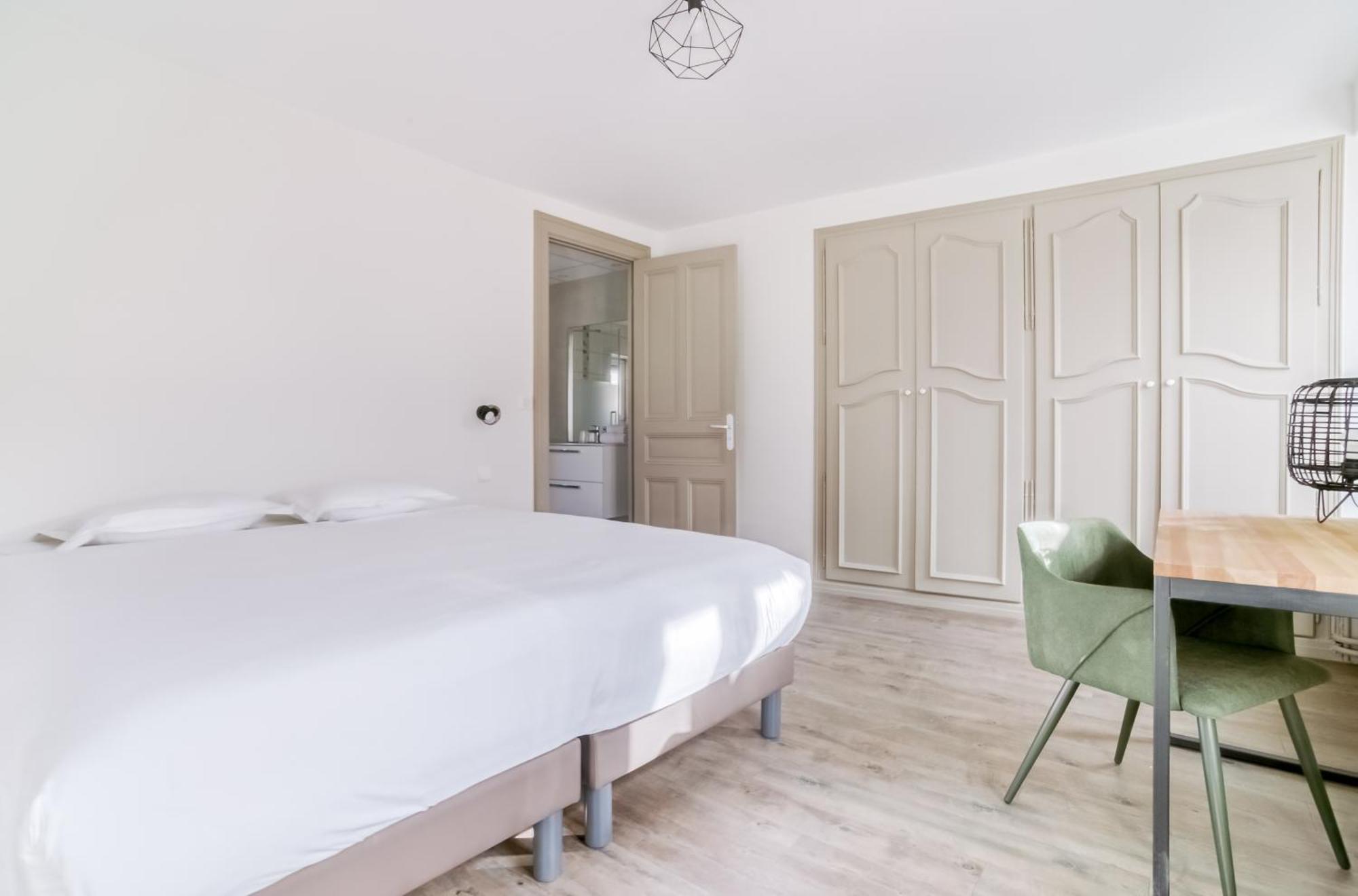 Brit Hotel Bristol Montbeliard Centre Montbéliard Exterior foto