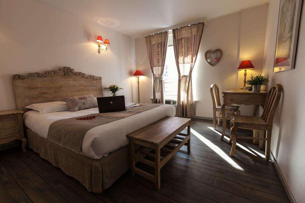 Brit Hotel Bristol Montbeliard Centre Montbéliard Quarto foto